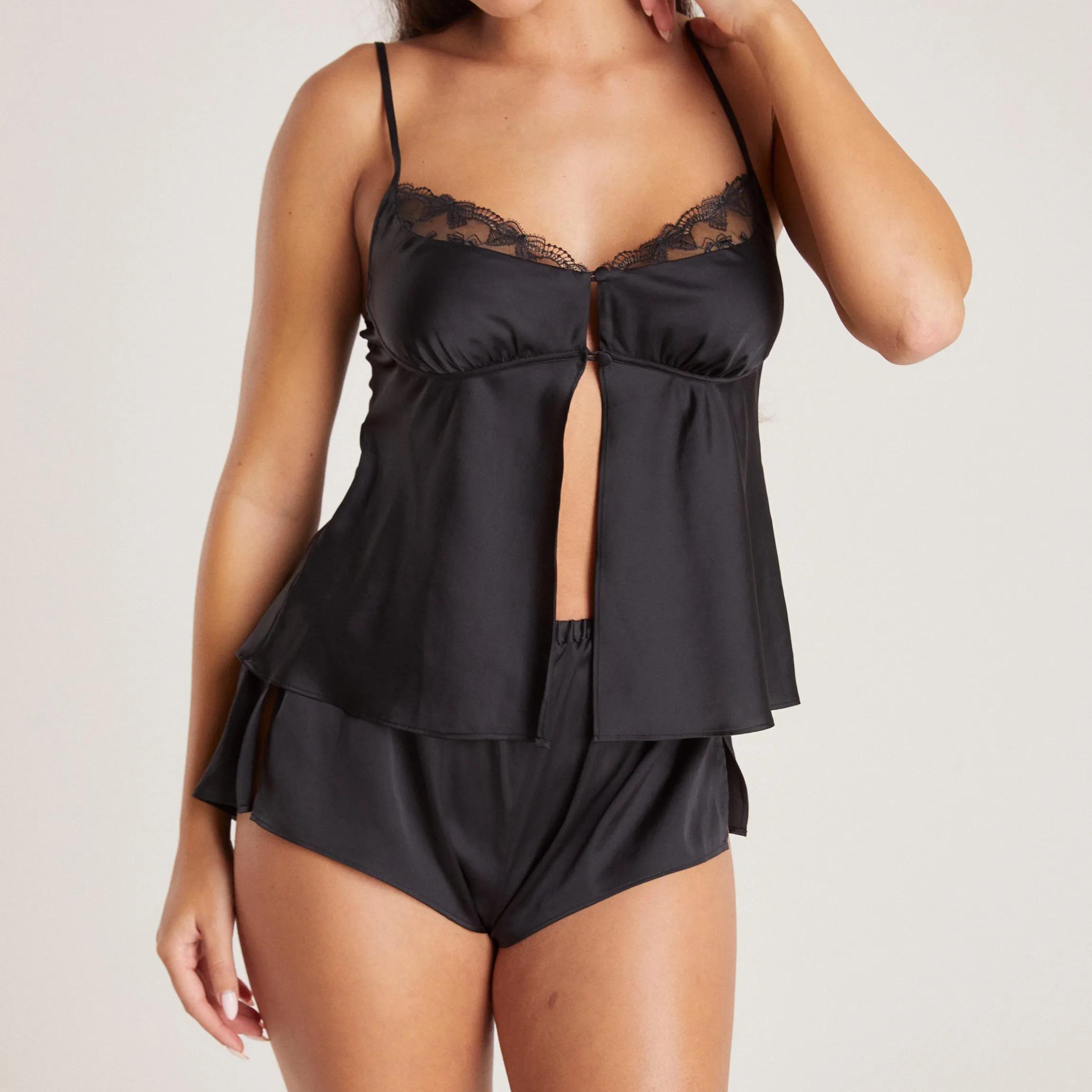 Bow Cami Pyjamatop i Satin - Sort