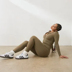 Essential Leggings - Oliven