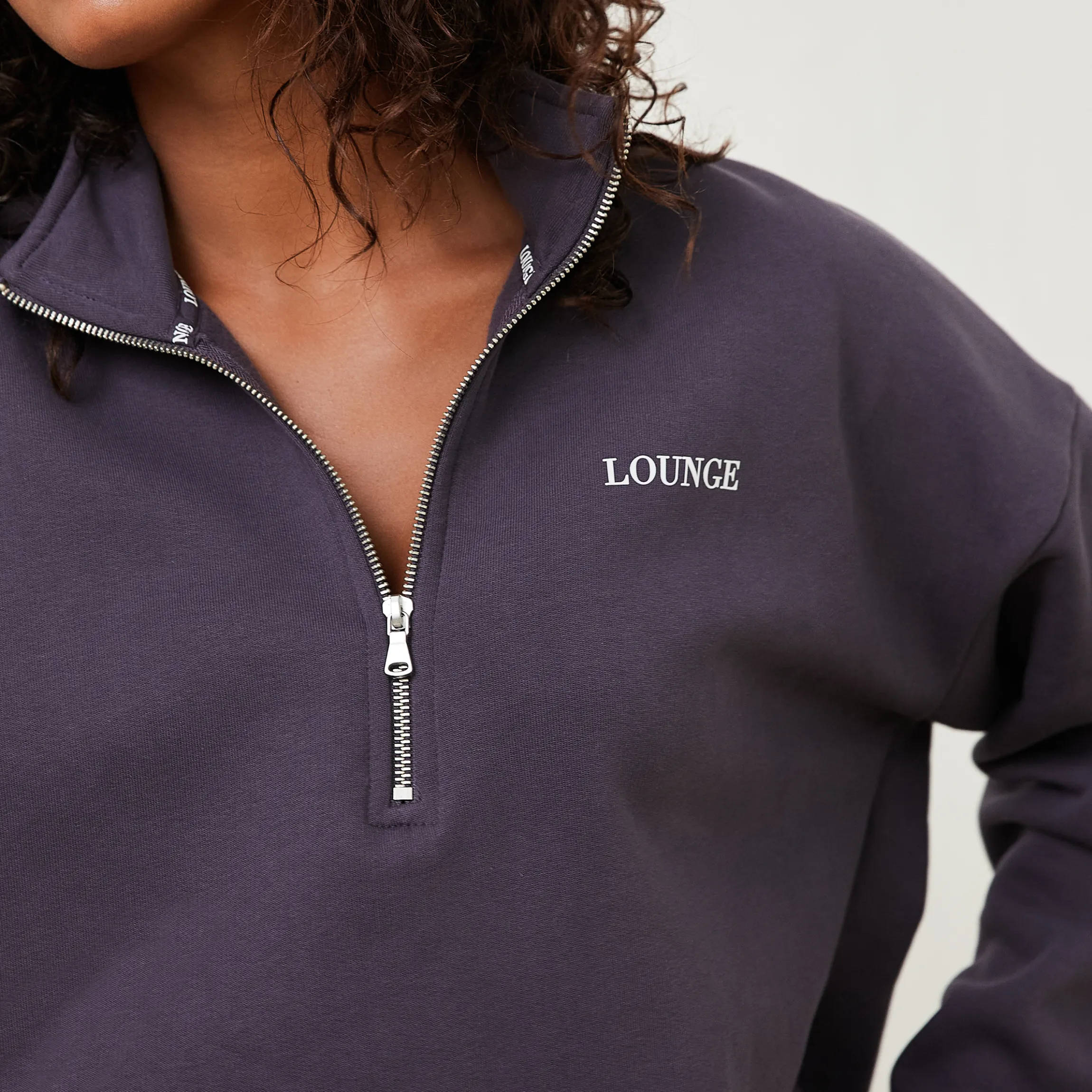 Essential Oversized Trøje med Kvart Lynlås - Røgblå