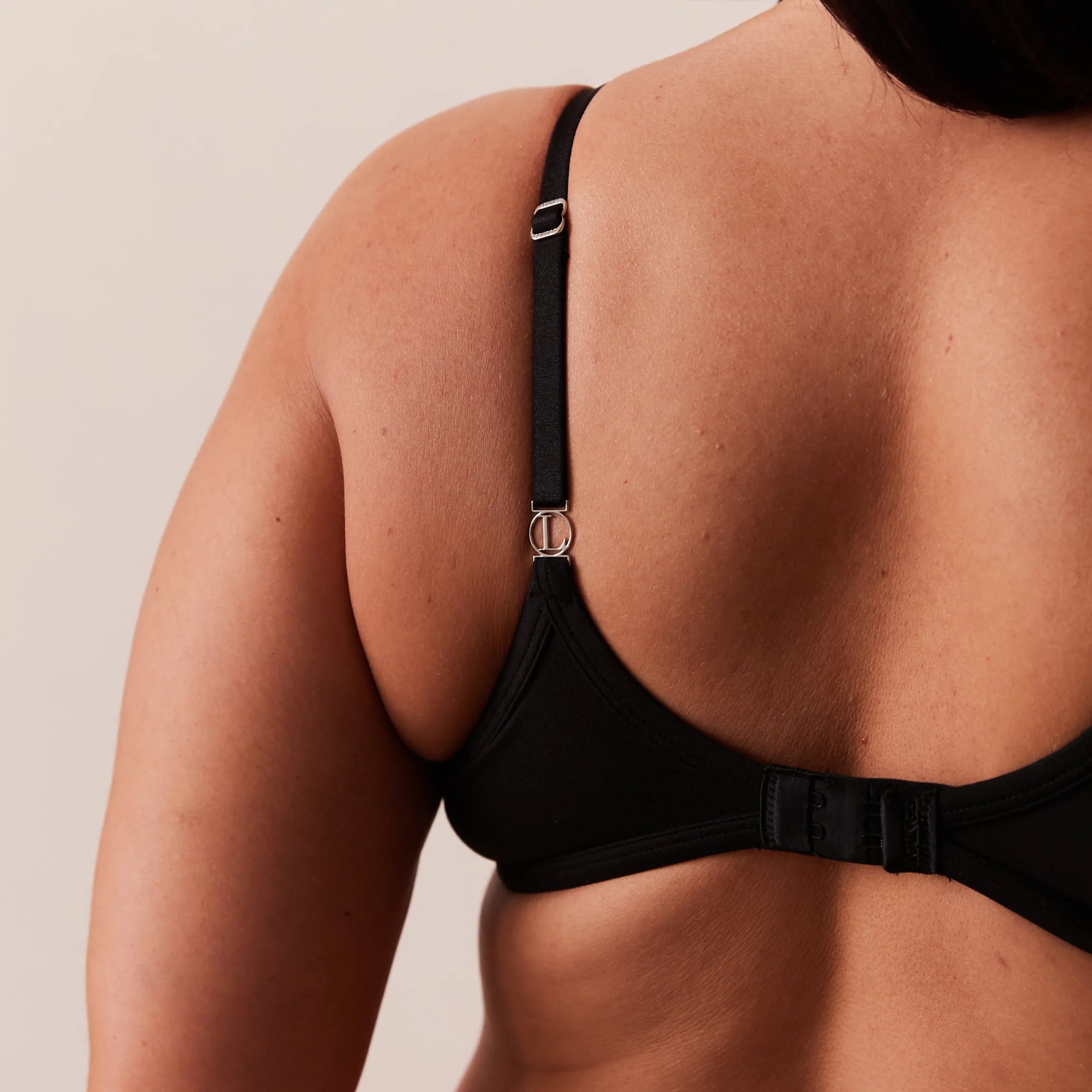 Sculpt Push-up T-shirt BH - Sort