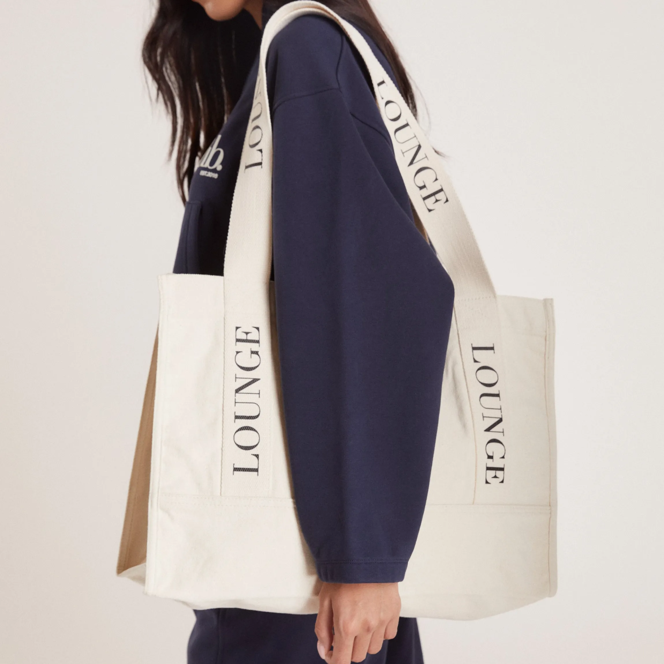The Lounge Tote - Creme