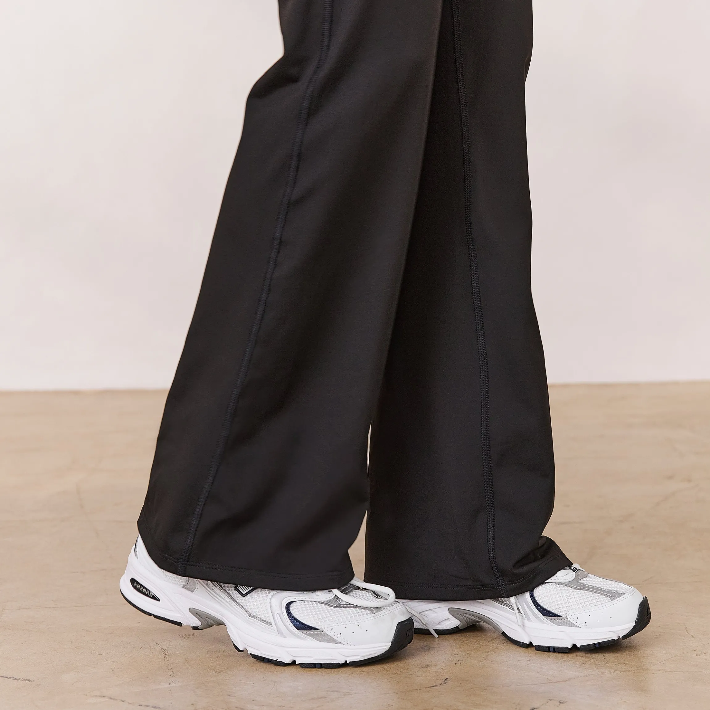 Varsity Udslåede Crossover-Leggings - Sort
